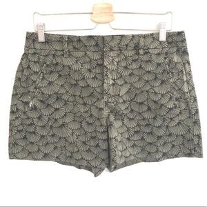 Level99 sold Anthropologie shorts sz 30 EUC green